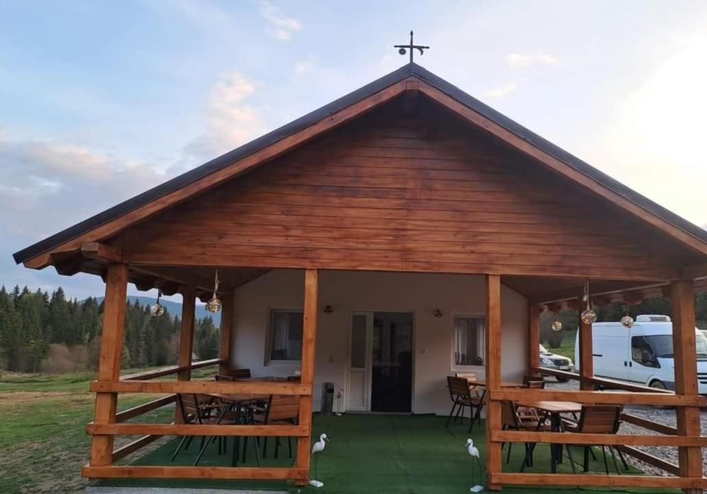 Cabane Areama Neagra Izvoru Mureşului Εξωτερικό φωτογραφία